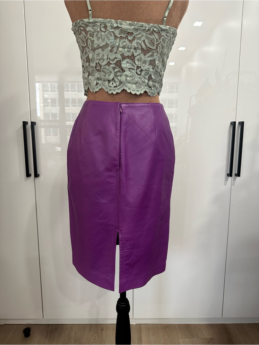 Vintage Little New York Collection Purple Genuine Leather Knee Length Skirt - Picture 2 of 11
